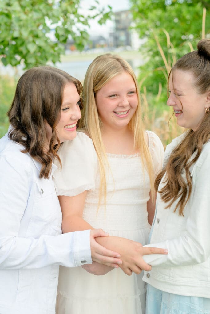 Siblings together during Daybreak Lake family session